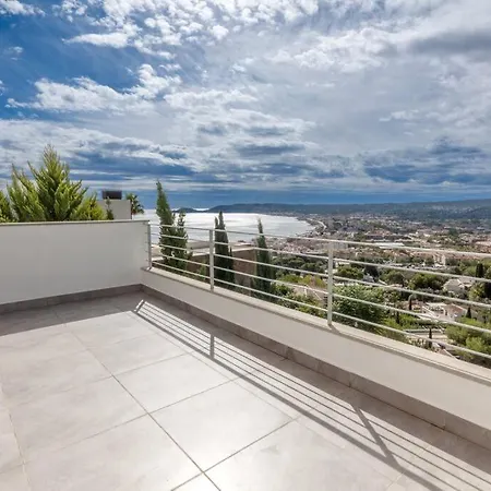 Peaceful Oasis In With Sea Views And Pool